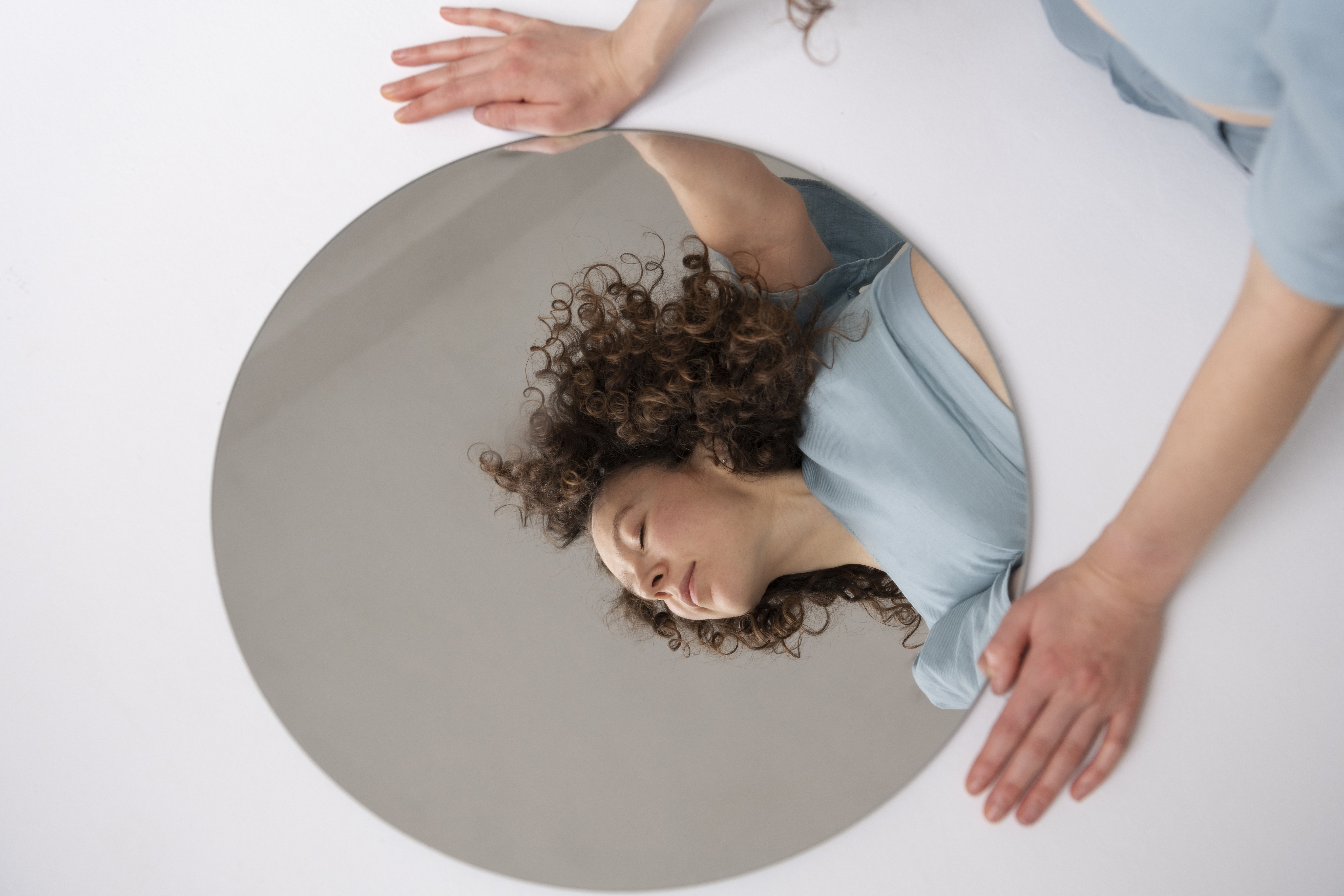 Shooting photo femme : boudoir bienveillant pour reprendre confiance